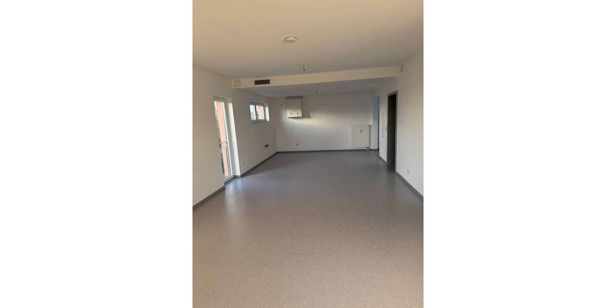 Etagenwohnung Weiden - 1 Zimmer, 69 m&sup2;, 730&euro; | Angebot:25957210