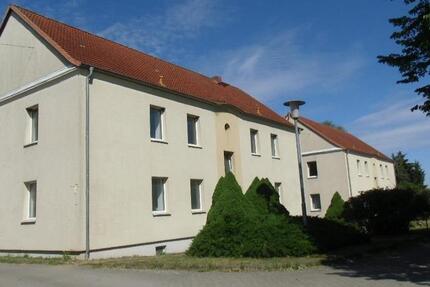 Wohnung Rosenow - 3 Zimmer, 61 m&sup2;, 340&euro; | Angebot:23703382