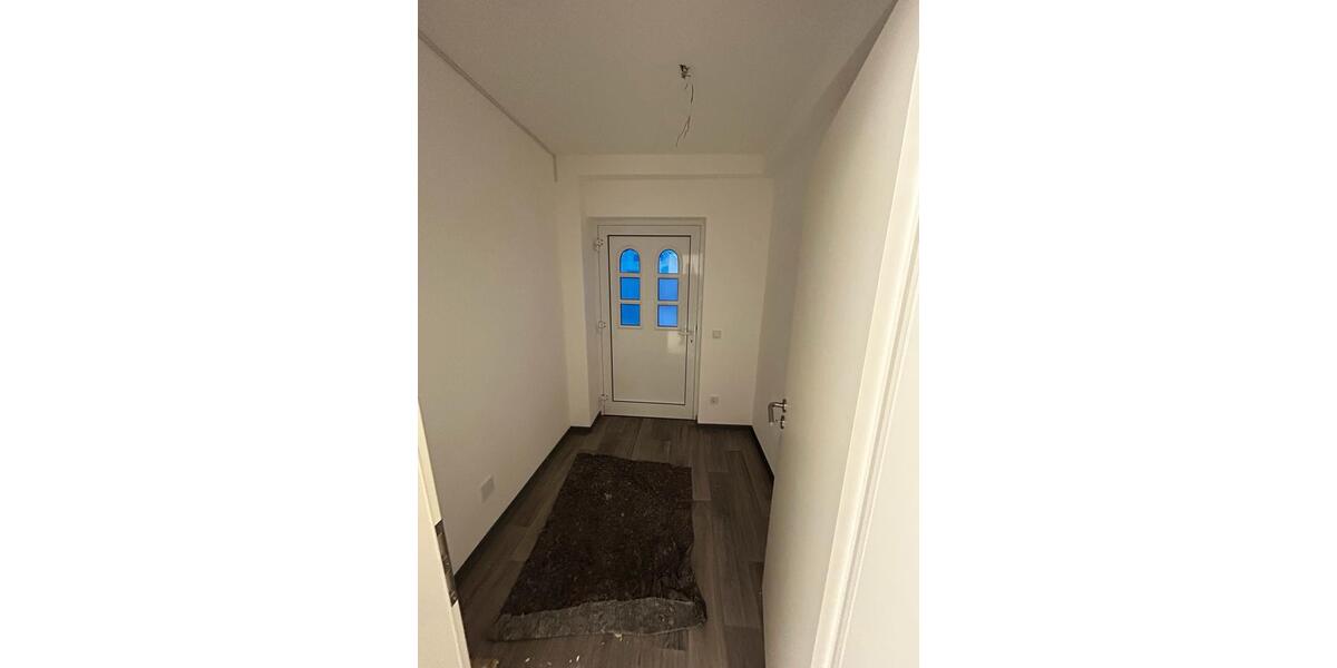 Erdgeschoßwohnung Siegen - 2 Zimmer, 75 m&sup2;, 700&euro; | Angebot:24836694