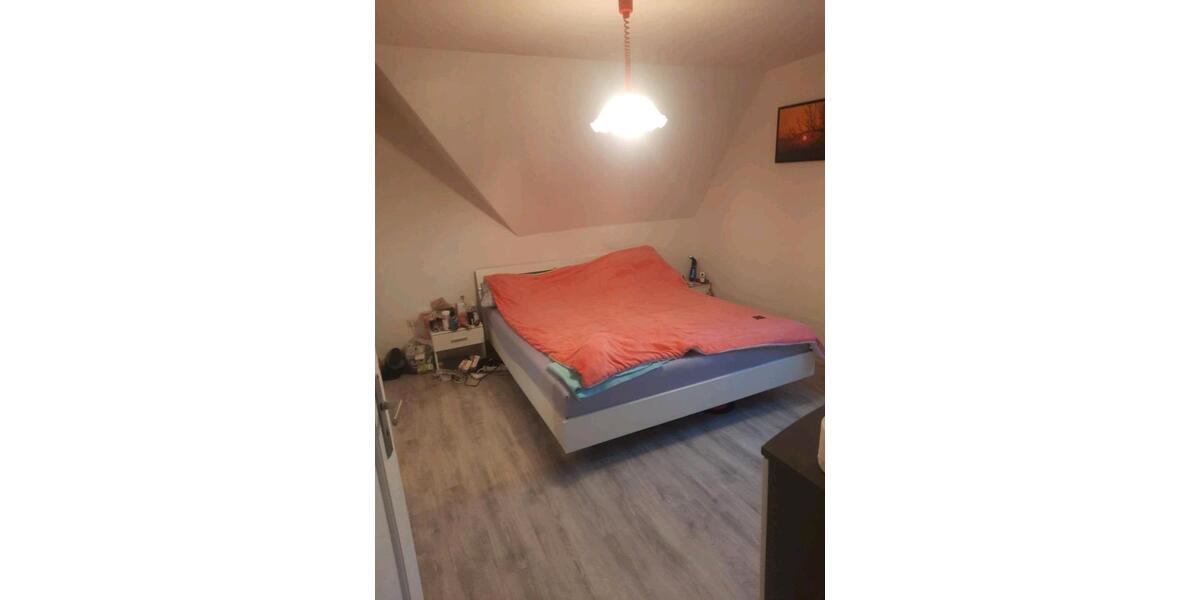 Etagenwohnung Sinsheim - 1 Zimmer, 98 m&sup2;, 1.000&euro; | Angebot:25155193
