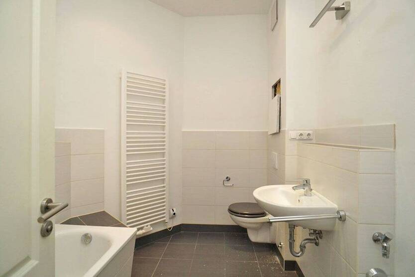 Cotta: EBK + Wanne