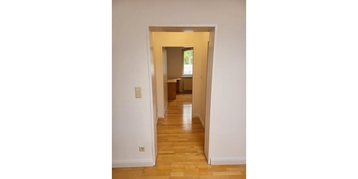 Dachgeschoßwohnung Berlin Steglitz-Zehlendorf - 4 Zimmer, 136 m&sup2;, 2.980&euro; | Angebot:26298973