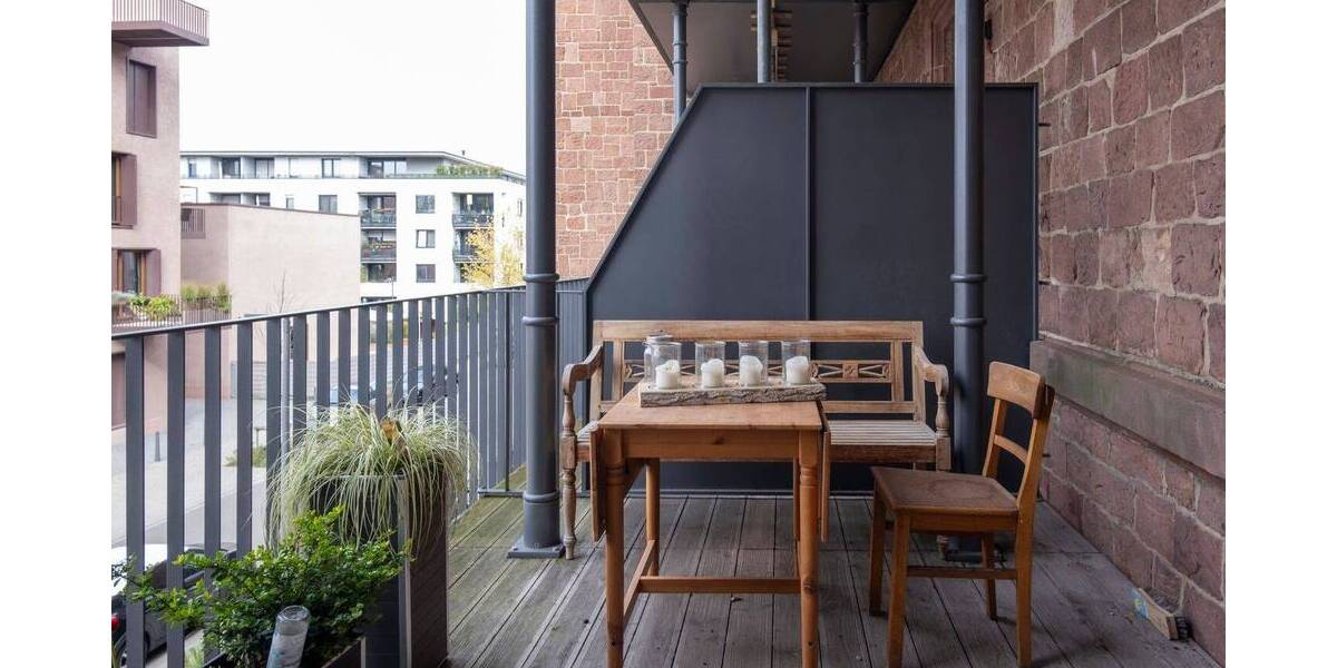 Kasernenarchitektur neu interpretiert - großzügiges Wohnen im Turley-Quartier 4 zimmer