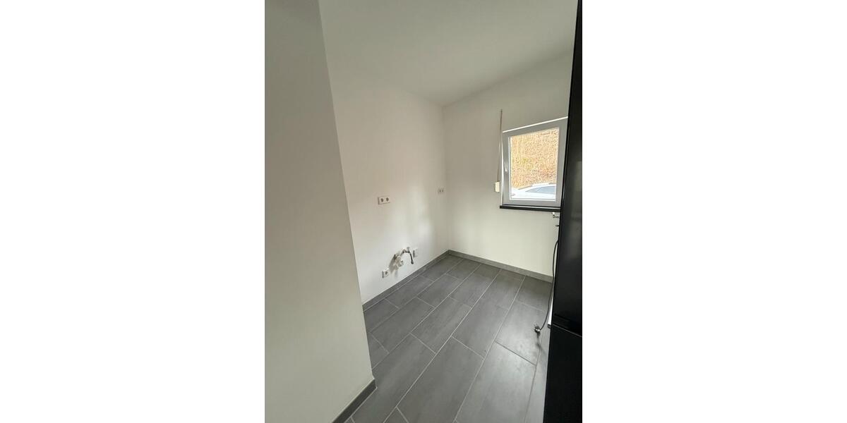 Doppelhaushälfte Siegen - 4.5 Zimmer, 100 m&sup2;, 1.100&euro; | Angebot:25449511