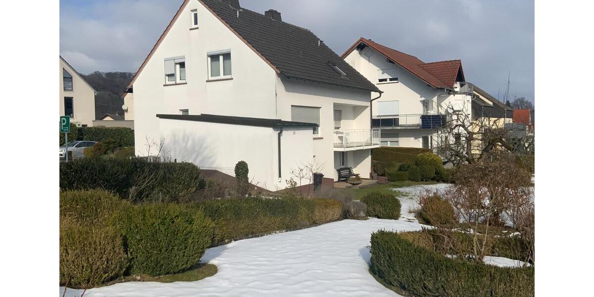 Einfamilienhaus Petersberg - 10 Zimmer, 150 m&sup2;, 1.400&euro; | Angebot:25046799