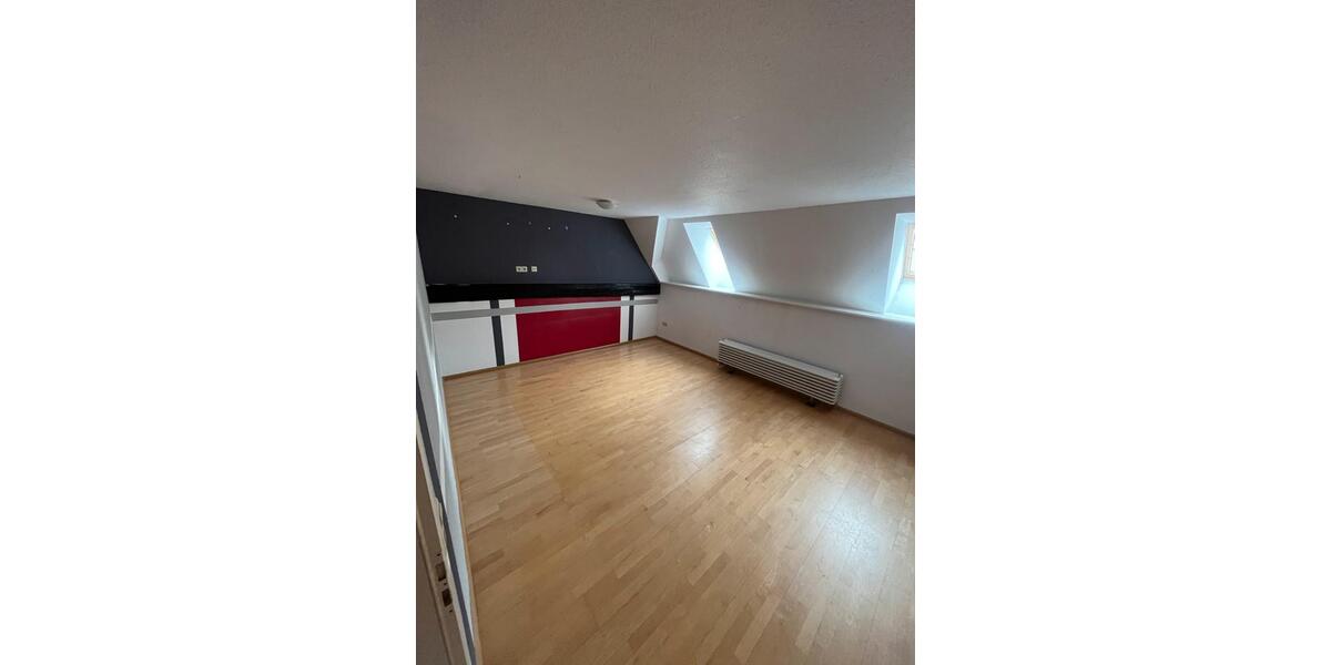 Etagenwohnung Neuenburg am Rhein - 3.5 Zimmer, 90 m&sup2;, 2.000&euro; | Angebot:24679312