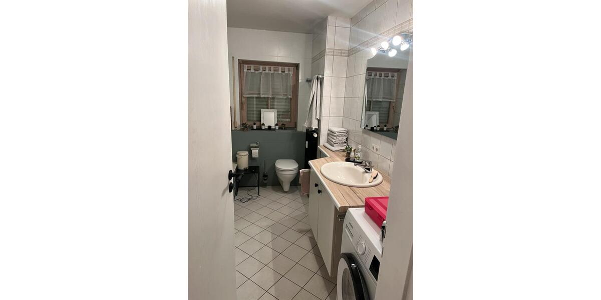 Etagenwohnung Traunreut Irsing - 2 Zimmer, 62 m&sup2;, 950&euro; | Angebot:24962140