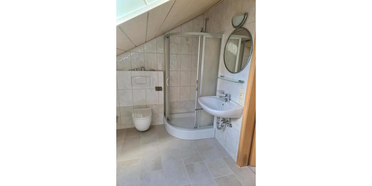 Dachgeschoßwohnung Winterlingen - 2 Zimmer, 60 m&sup2;, 700&euro; | Angebot:25945158