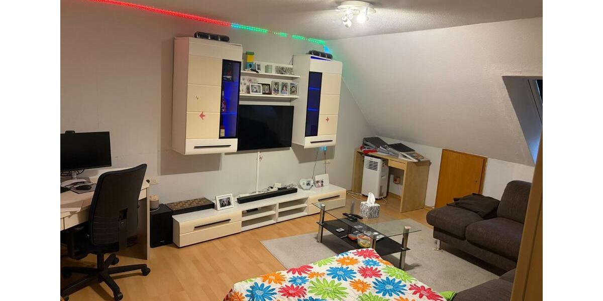 Dachgeschoßwohnung Krumbach (Schwaben) - 3 Zimmer, 70 m&sup2;, 800&euro; | Angebot:25078923