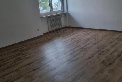 Wohnung Burghausen - 3 Zimmer, 80 m&sup2;, 758&euro; | Angebot:26686968