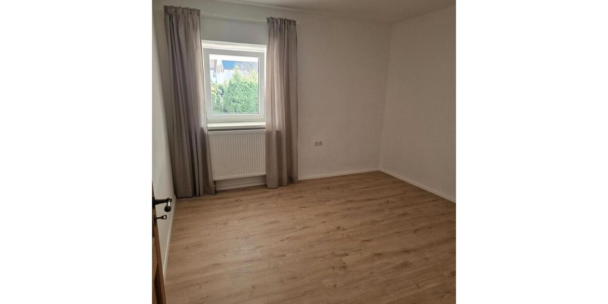 Erdgeschoßwohnung Burghausen - 3 Zimmer, 56 m&sup2;, 780&euro; | Angebot:25839167