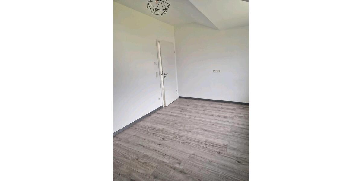 Etagenwohnung Ilsede - 3 Zimmer, 75 m&sup2;, 750&euro; | Angebot:26579211