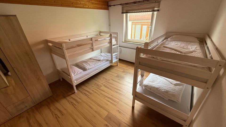Wohnen auf Zeit Sarstedt - 10 Zimmer, 200 m&sup2;, 203&euro; | Angebot:21204459