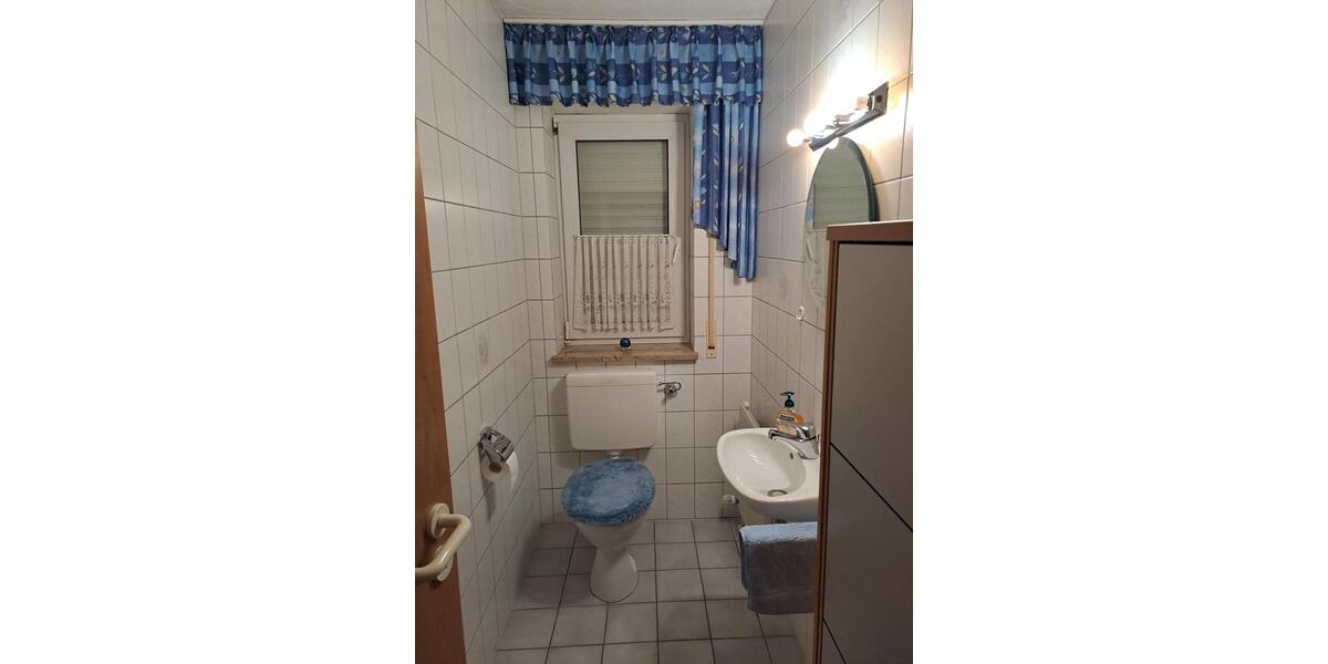 Erdgeschoßwohnung Adelsdorf - 4 Zimmer, 90 m&sup2;, 1.040&euro; | Angebot:24415572