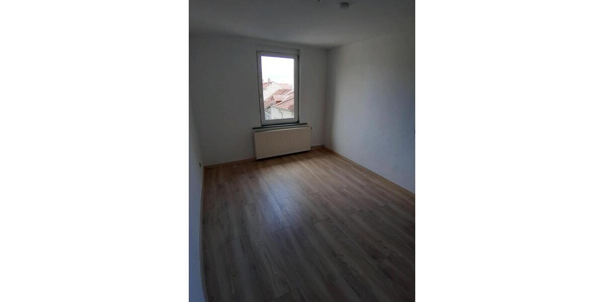 Etagenwohnung Mühlhausen (Thüringen) - 5 Zimmer, 132 m&sup2;, 820&euro; | Angebot:26286396