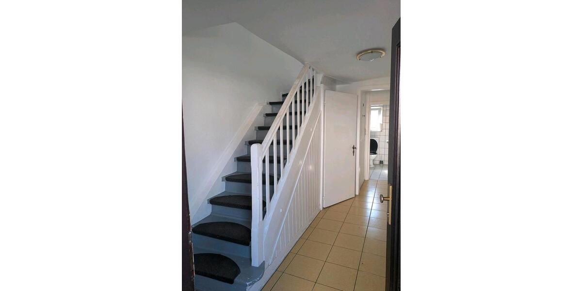 Reihenhaus Beltheim - 5 Zimmer, 130 m&sup2;, 850&euro; | Angebot:26699376