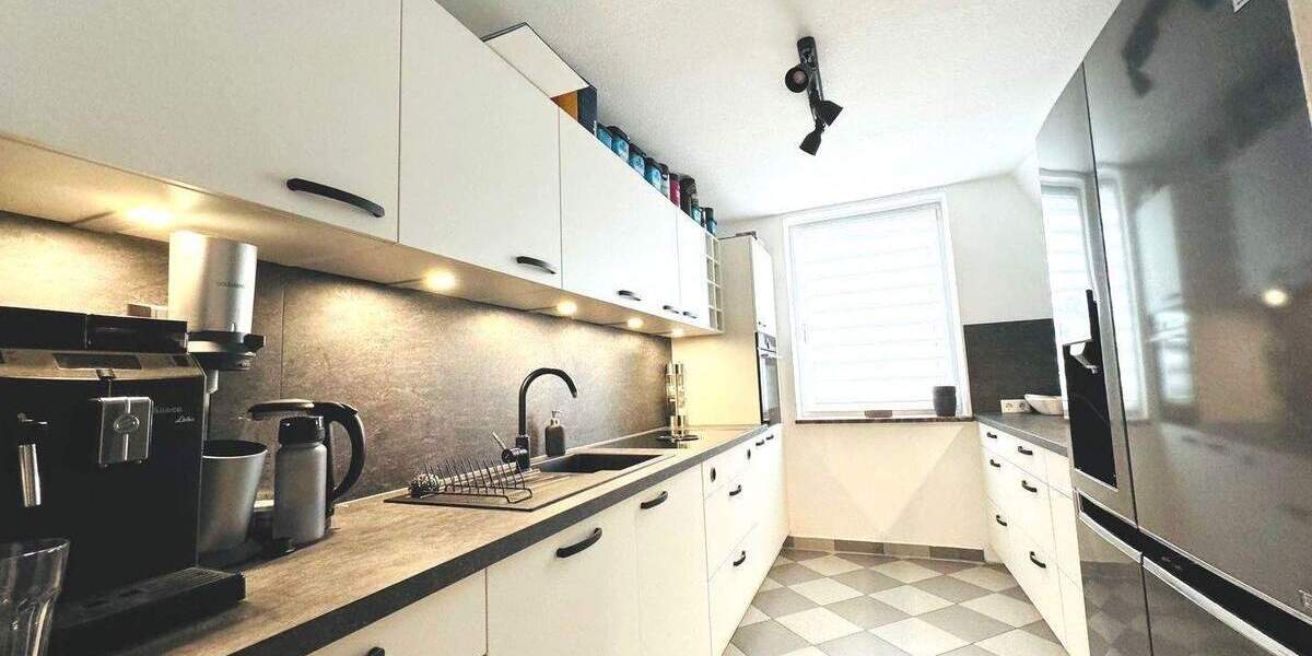 Etagenwohnung Fürth Poppenreuth - 4 Zimmer, 170 m&sup2;, 1.410&euro; | Angebot:26703043