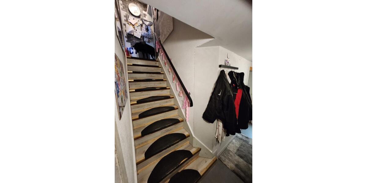 Reihenmittelhaus zu vermieten. 4 zimmer