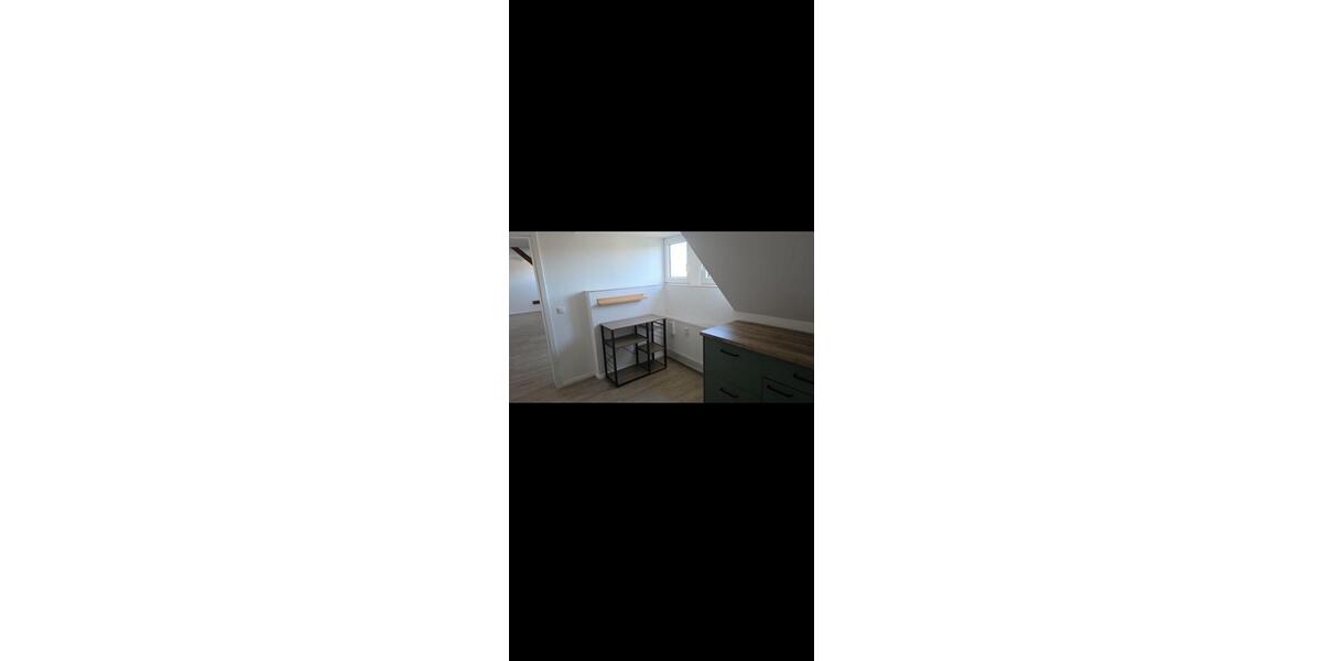Dachgeschoßwohnung Güstrow - 2 Zimmer, 56 m&sup2;, 710&euro; | Angebot:26045385