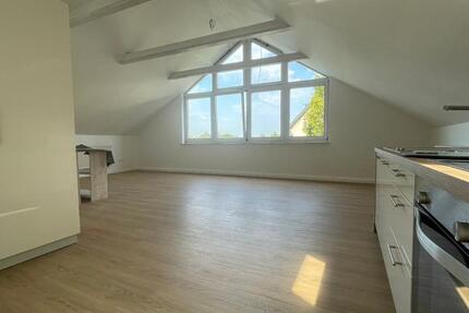 Wohnung Weiden in der Oberpfalz - 3 Zimmer, 110 m&sup2;, 1.000&euro; | Angebot:25852677