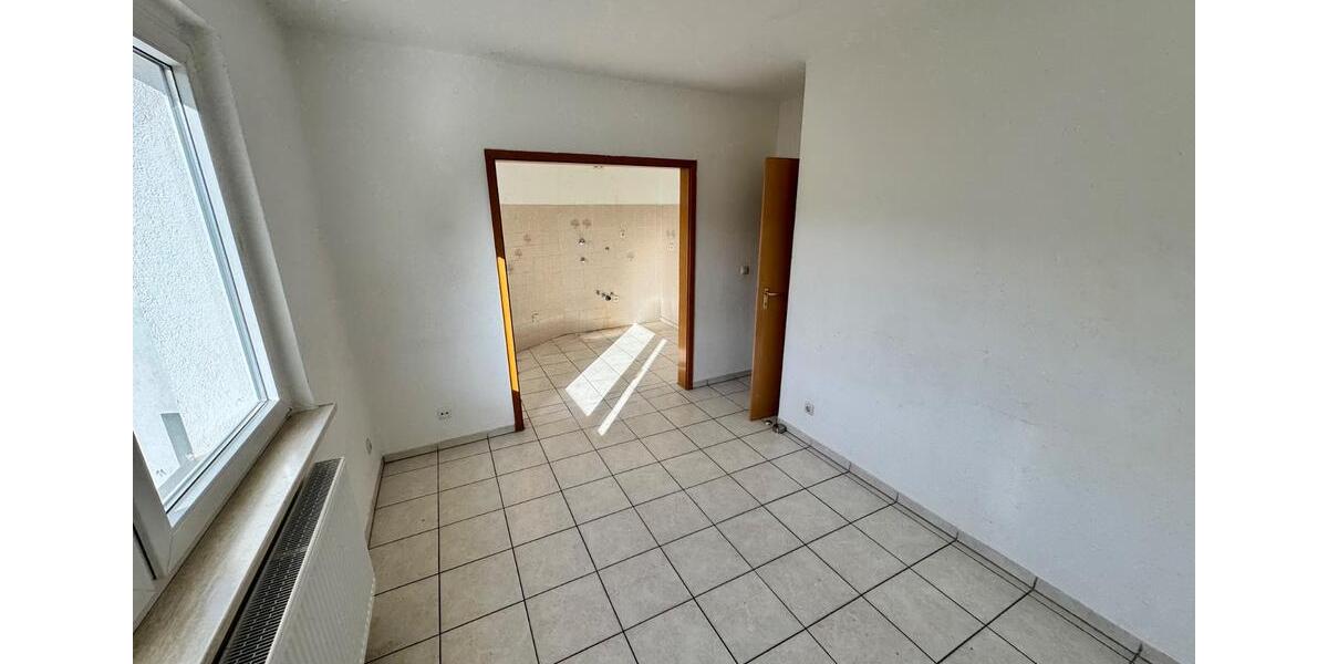 Etagenwohnung Essen Stadtbezirk IV - 4 Zimmer, 90 m&sup2;, 660&euro; | Angebot:25105176