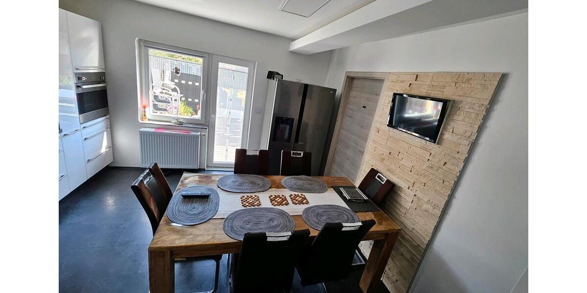 Etagenwohnung Dürrwangen - 4 Zimmer, 128 m&sup2;, 1.300&euro; | Angebot:25839184