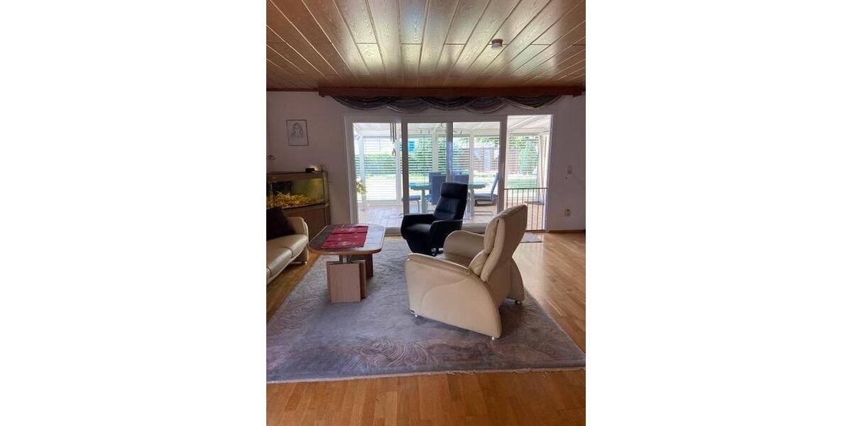 Erdgeschoßwohnung Bretten - 4.5 Zimmer, 130 m&sup2;, 1.160&euro; | Angebot:26699388