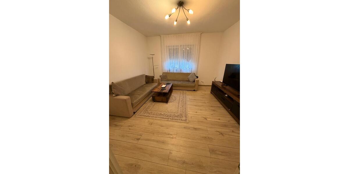 Etagenwohnung Ludwigshafen am Rhein - 3 Zimmer, 95 m&sup2;, 1.300&euro; | Angebot:26562644