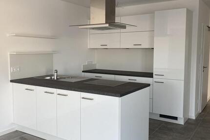 Haus Erlensee - 5 Zimmer, 134 m&sup2;, 1.750&euro; | Angebot:23858154