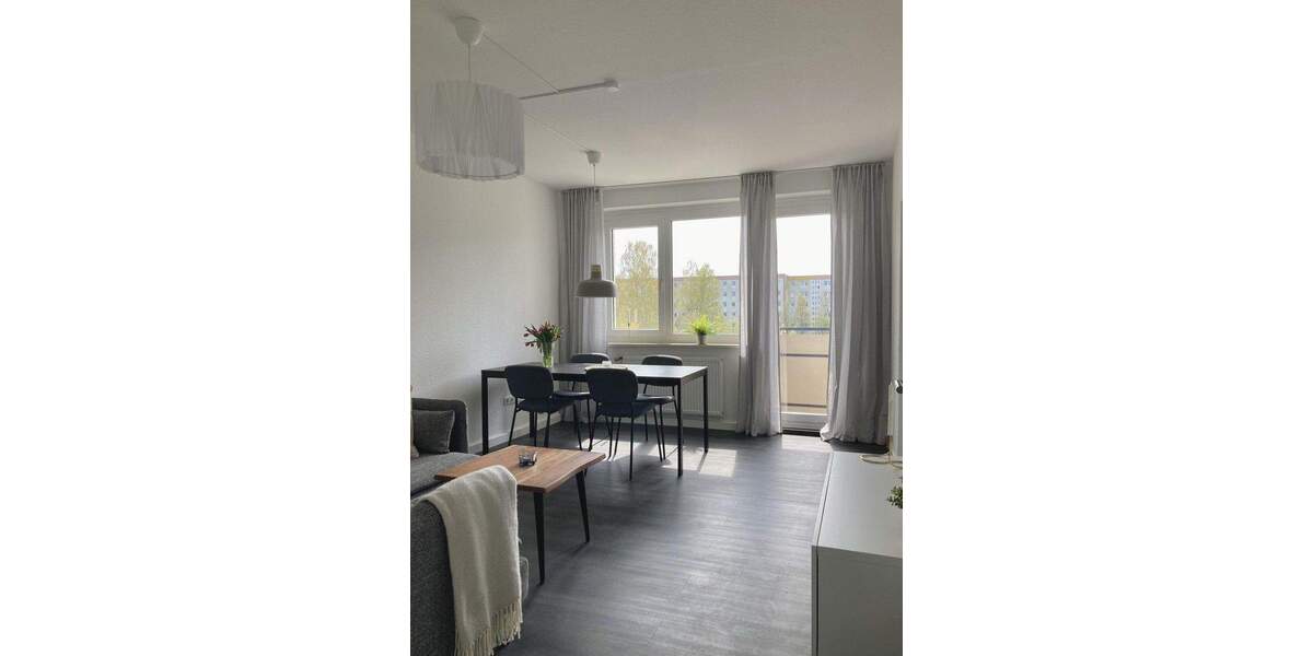 Helle, schöne 3 Zi-Whg. m. Balkon u. Stellplatz, voll möbliert 3 zimmer