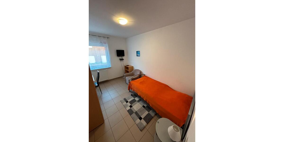 Modernes Zimmer in Wolfsburg-Hattorf – ab 30 €p.N. oder 400 €M. 1 zimmer