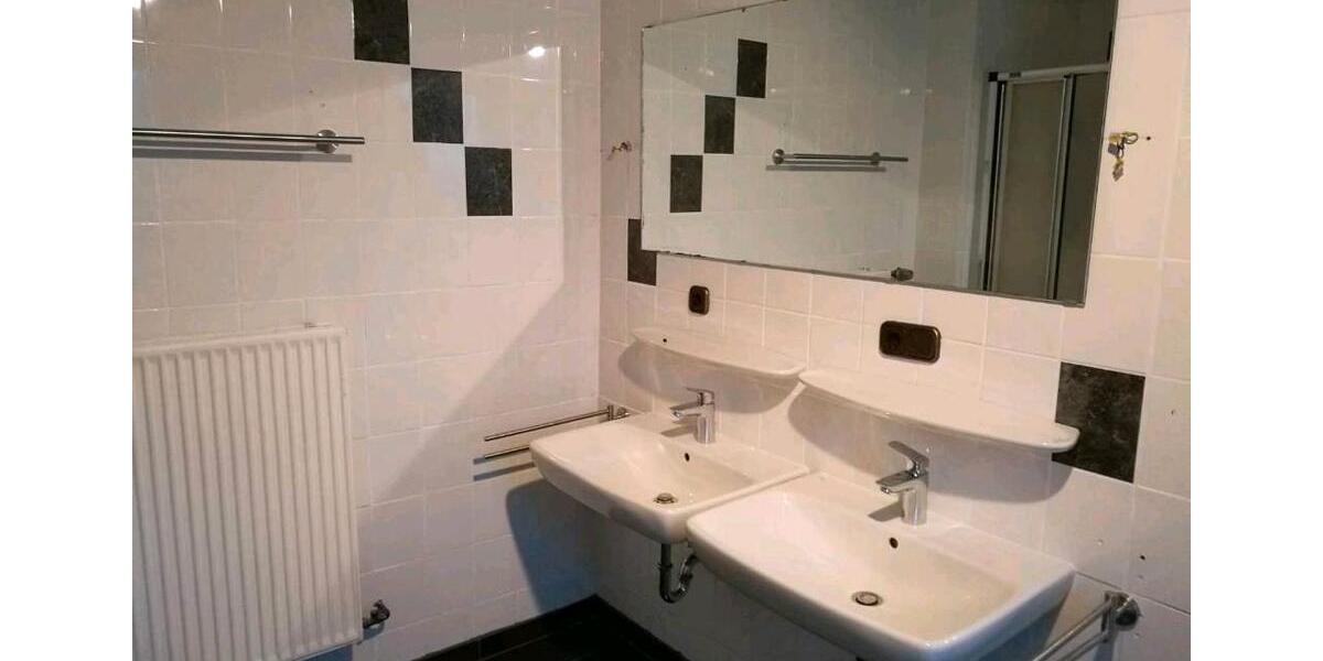 Erdgeschoßwohnung Dillenburg Oberscheld - 3 Zimmer, 116 m&sup2;, 900&euro; | Angebot:26615138