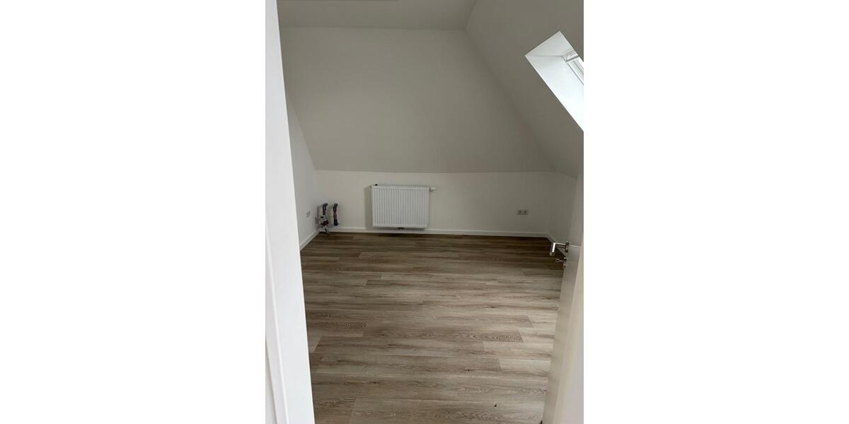 Dachgeschoßwohnung Wiesmoor - 2 Zimmer, 66 m&sup2;, 620&euro; | Angebot:24862339
