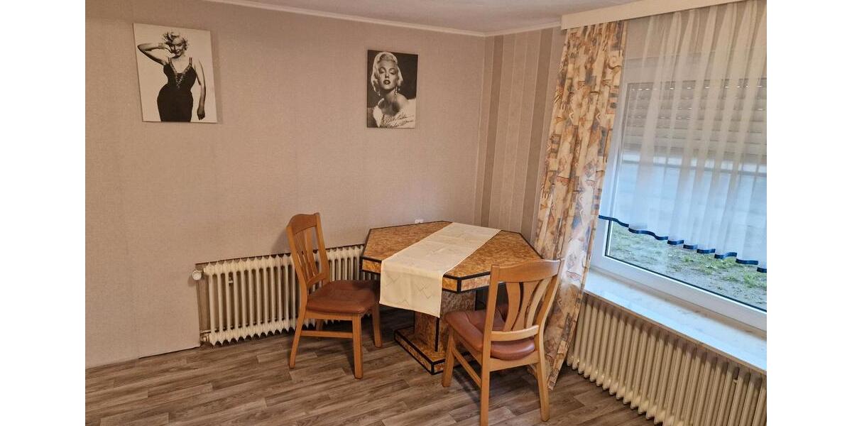 Erdgeschoßwohnung Bunde - 4 Zimmer, 100 m&sup2;, 14&euro; | Angebot:24523862