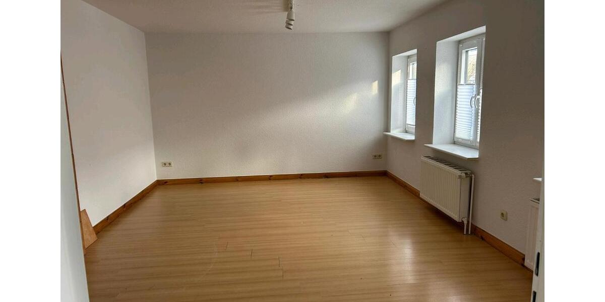 Etagenwohnung Niebüll - 3 Zimmer, 83 m&sup2;, 620&euro; | Angebot:25125357