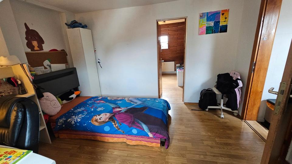 Dachgeschoßwohnung Wiesbaden Mainz-Kostheim - 3 Zimmer, 54 m&sup2;, 700&euro; | Angebot:26625694