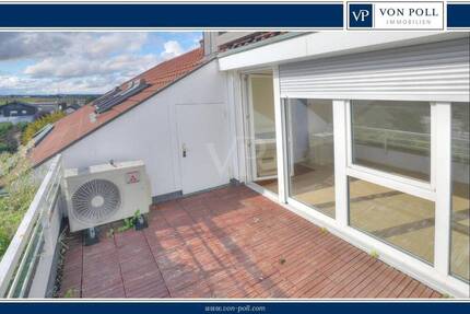 Helle 4-Zimmer-Wohnung mit Loggia und Garage