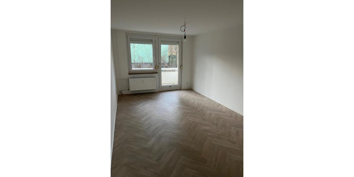 Erdgeschoßwohnung Weißenfels - 3 Zimmer, 61 m&sup2;, 390&euro; | Angebot:26311537