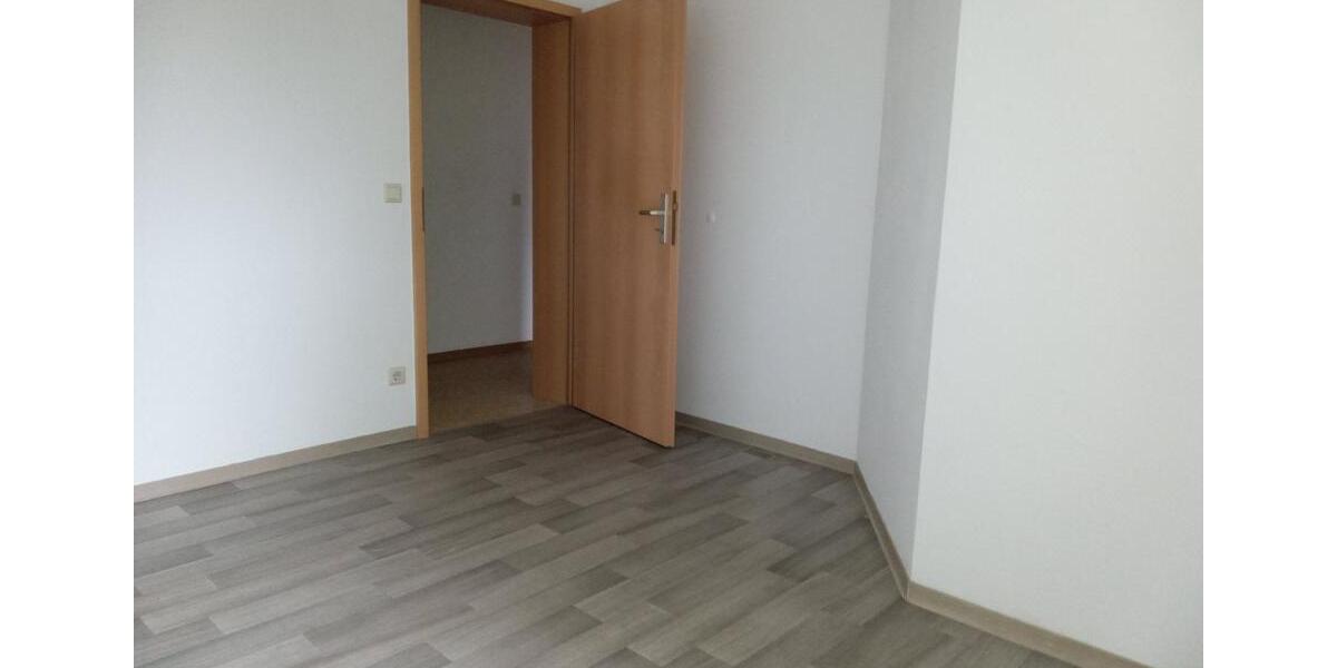 Etagenwohnung Bischofswerda - 3 Zimmer, 59 m&sup2;, 350&euro; | Angebot:26562176