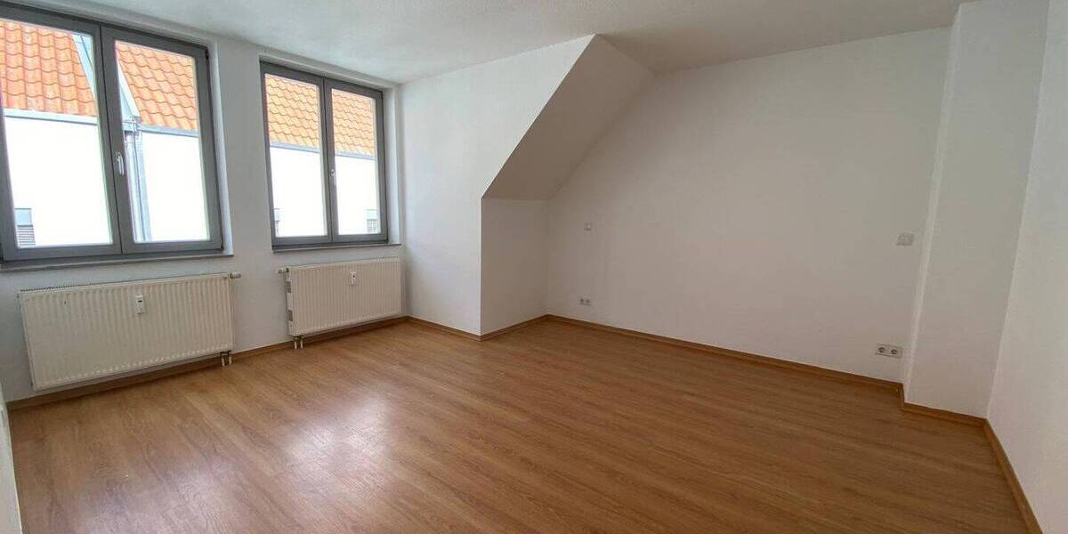 Etagenwohnung Stralsund Altstadt - 2 Zimmer, 73 m&sup2;, 735&euro; | Angebot:26275349