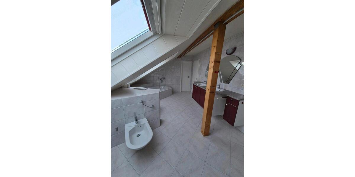 Dachgeschosswohnung ab MärzApril in Stutensee Staffort 2 zimmer