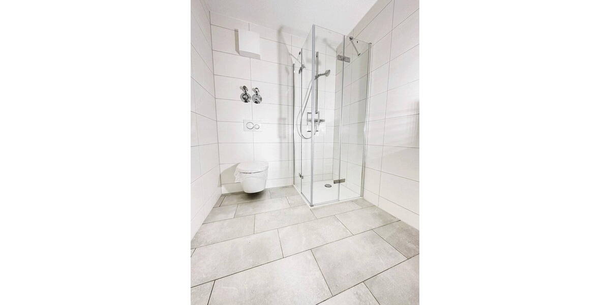 Etagenwohnung Singen Nordstadt - 2 Zimmer, 70 m&sup2;, 969&euro; | Angebot:26080537