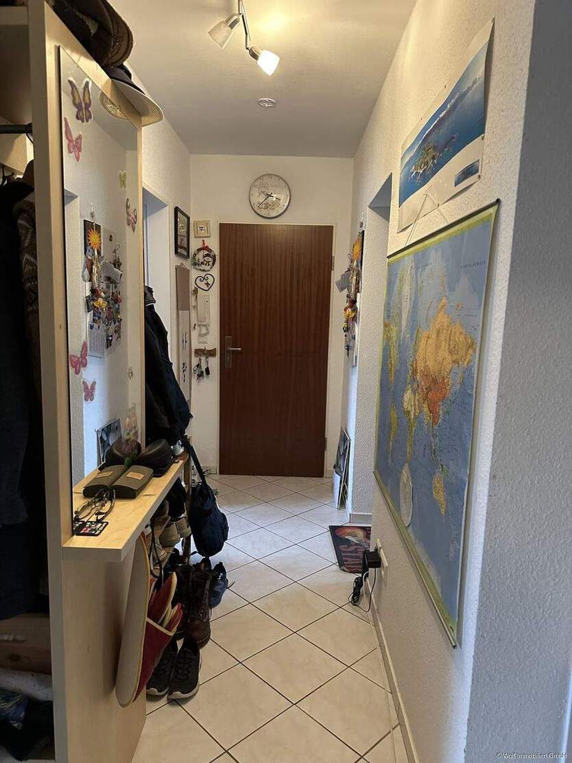 3-Zimmerwohnung mit Gartenblick, herrlich ruhig im alten Ortskern von Eschborn. Bitte Texte lesen! 3 zimmer