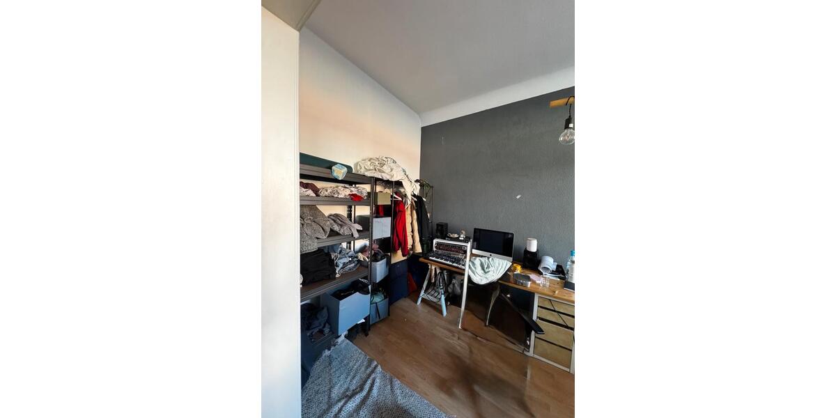 Etagenwohnung Erfurt - 5 Zimmer, 125 m&sup2;, 1.600&euro; | Angebot:26286387