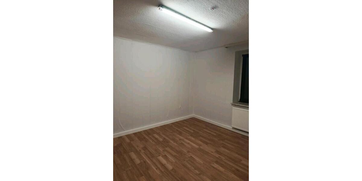 Etagenwohnung Mettlach - 3.5 Zimmer, 100 m&sup2;, 710&euro; | Angebot:26072050