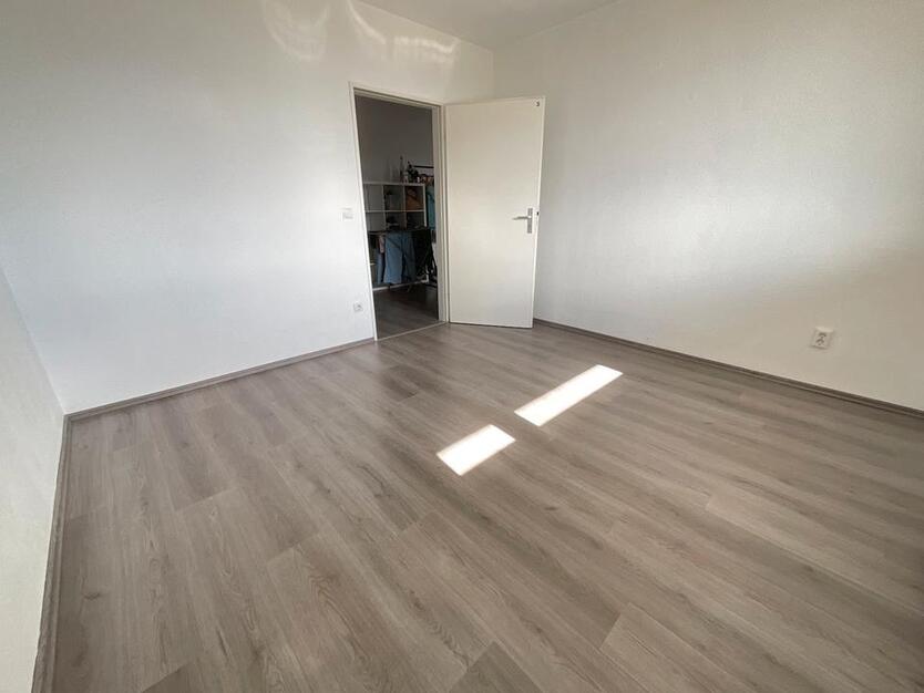 Gemütliches WG Zimmer in Damen WG