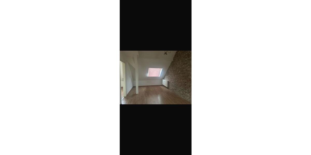 Dachgeschoßwohnung Moers - 2 Zimmer, 64 m&sup2;, 840&euro; | Angebot:24614883