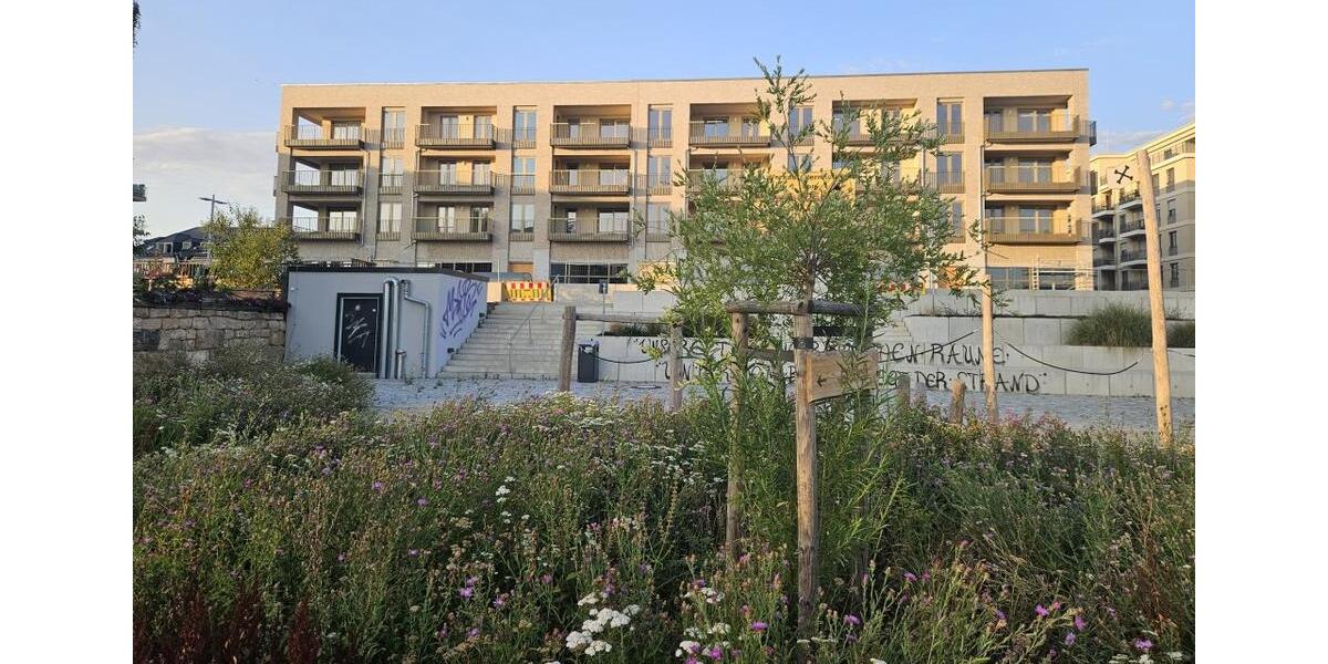 Etagenwohnung Dresden Neustadt - 4 Zimmer, 107 m&sup2;, 1.925&euro; | Angebot:26483004