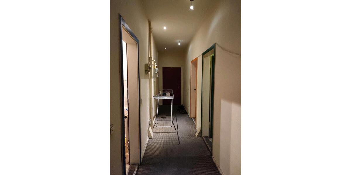 Etagenwohnung Freiberg - 1 Zimmer, 86 m&sup2;, 220&euro; | Angebot:25068247