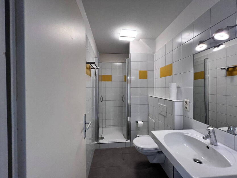 1-Zimmer-Apartment mit Balkon in bester Lage München-Laim - von privat